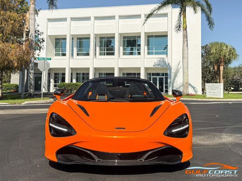 Used 2022 McLaren 720S Spider image 9