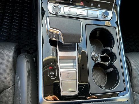 Used 2023 Audi Q7 3.0T Prestige w/ Prestige Package image 20