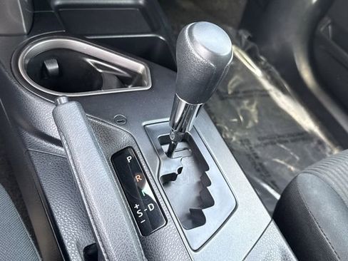 Used 2017 Toyota RAV4 LE image 31