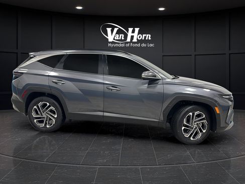 Used 2025 Hyundai Tucson Limited AWD/4WD image 8