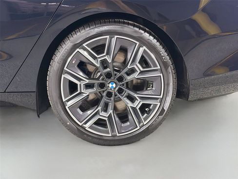 New 2026 BMW i5 AWD/4WD image 29