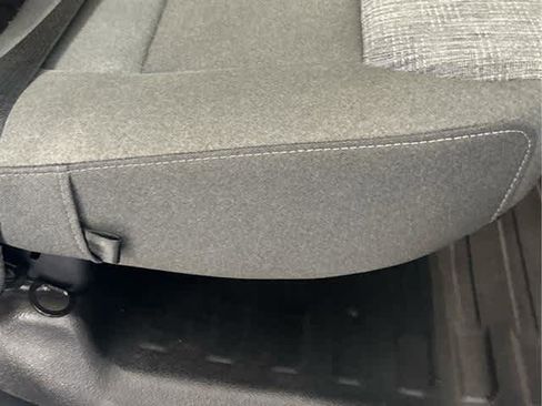 Used 2021 Ford F150 XLT image 32