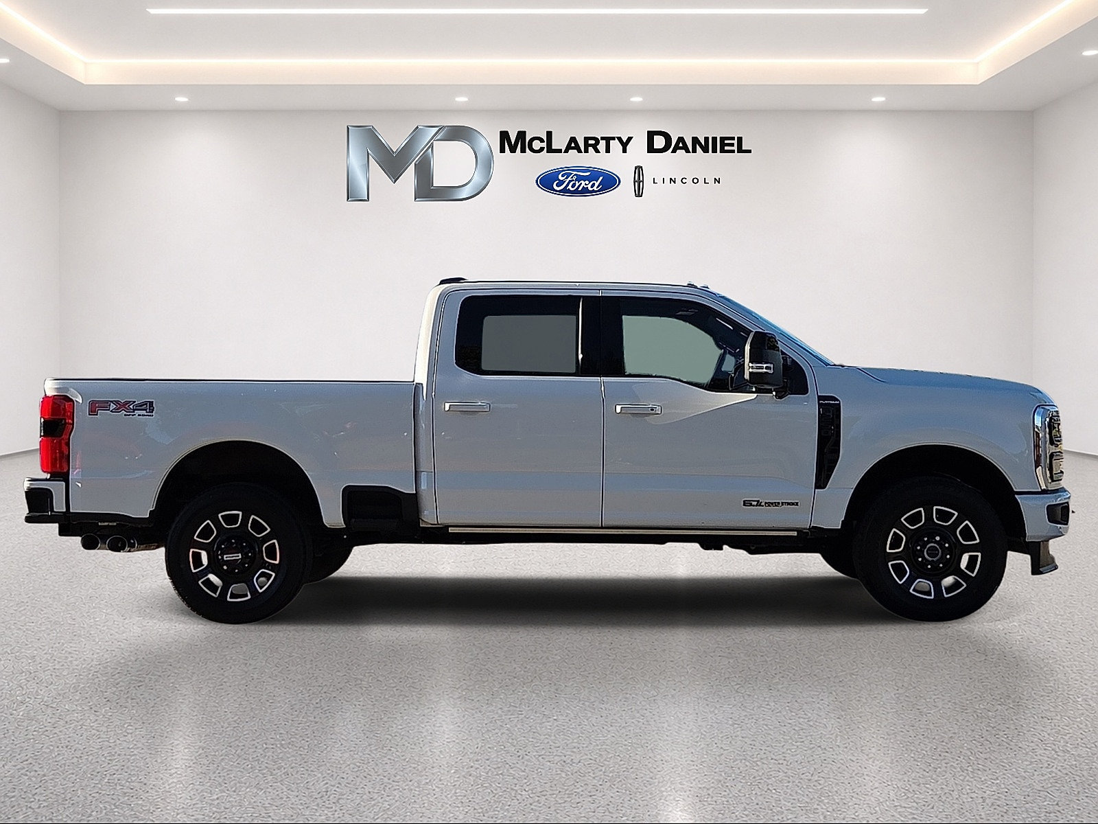 Certified 2025 Ford F250 Platinum AWD/4WD image 6