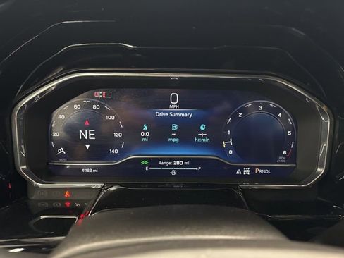 Used 2025 Chevrolet Silverado 1500 LT image 14