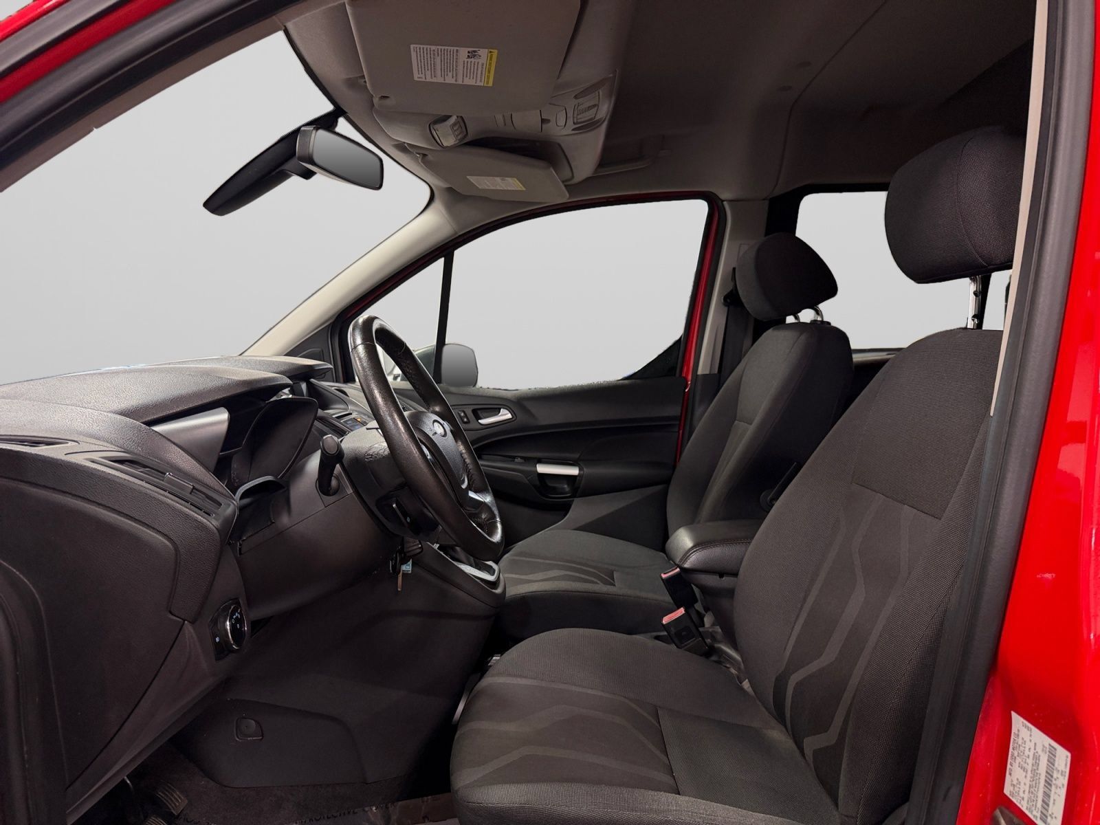 Used 2017 Ford Transit Connect XLT FWD image 15