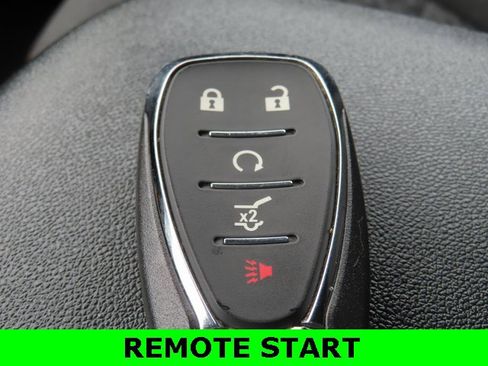 Used 2024 Chevrolet Equinox LT image 36