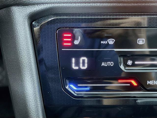 New 2027 Volkswagen Taos SE AWD/4WD image 19