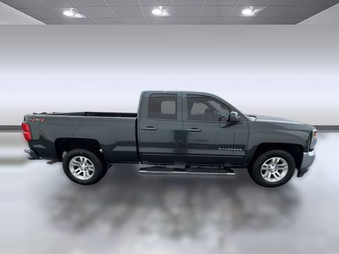 Used 2018 Chevrolet Silverado 1500 LT w/ All Star Edition AWD/4WD image 8