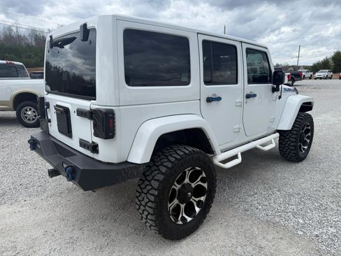 Used 2016 Jeep Wrangler Unlimited Rubicon w/ Connectivity Group image 3