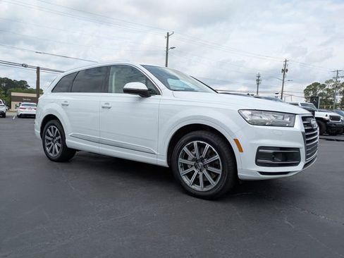 Used 2018 Audi Q7 3.0T Prestige AWD/4WD image 3