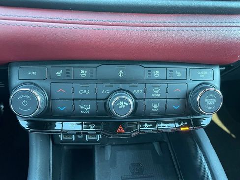 Used 2022 Dodge Durango R/T image 12