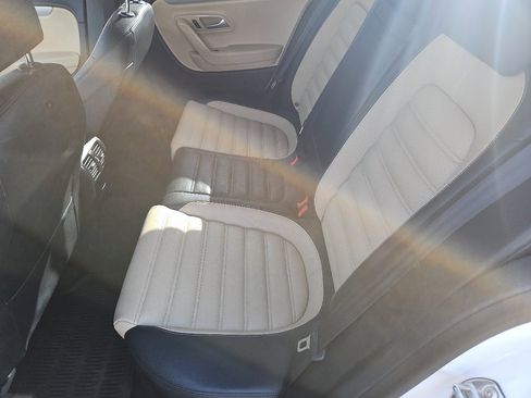 Used 2014 Volkswagen CC R-Line image 20
