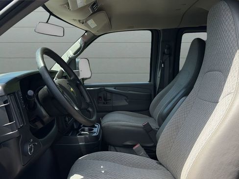 Used 2015 Chevrolet Express 3500 LT w/ LT Preferred Equipment Group RWD image 10