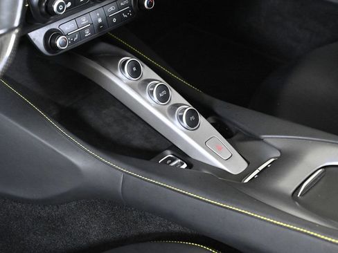 Certified 2020 Ferrari Portofino image 17