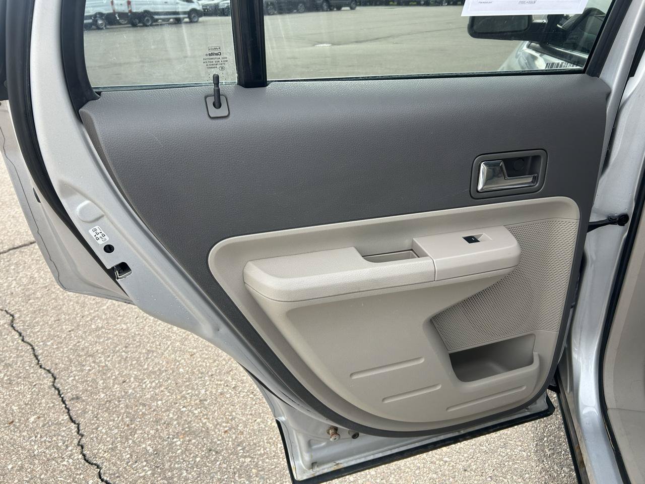Used 2010 Ford Edge SEL FWD image 13