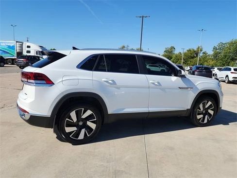 New 2026 Volkswagen Atlas Cross Sport SEL image 2