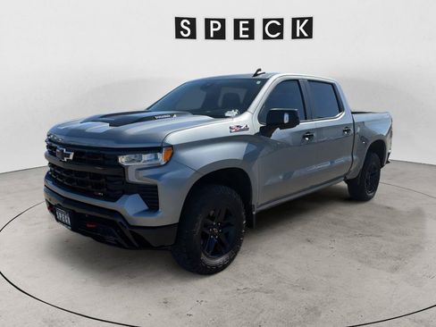 Used 2024 Chevrolet Silverado 1500 LT Trail Boss w/ Convenience Package II AWD/4WD image 1