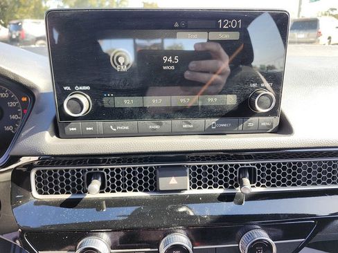 Used 2025 Honda Civic Sport image 17