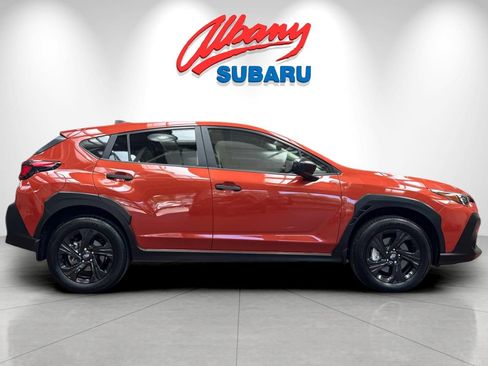 Used 2025 Subaru Crosstrek 2.0i AWD/4WD image 3