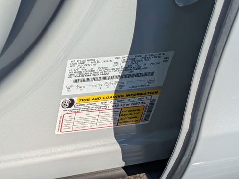Certified 2025 Ford Expedition Max Platinum w/ Driver's Package AWD/4WD image 41