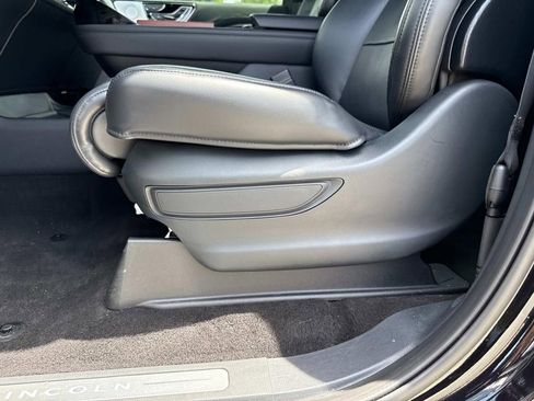 Certified 2024 Lincoln Navigator Reserve image 21
