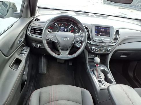 Used 2023 Chevrolet Equinox RS FWD image 5