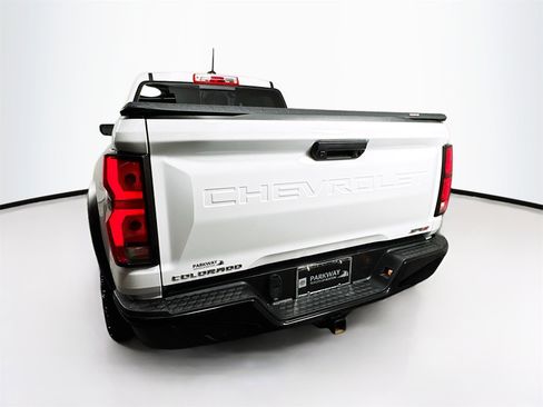 Used 2024 Chevrolet Colorado ZR2 image 6