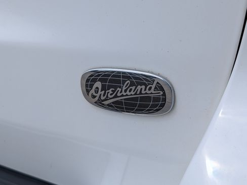 Used 2017 Jeep Grand Cherokee Overland image 30