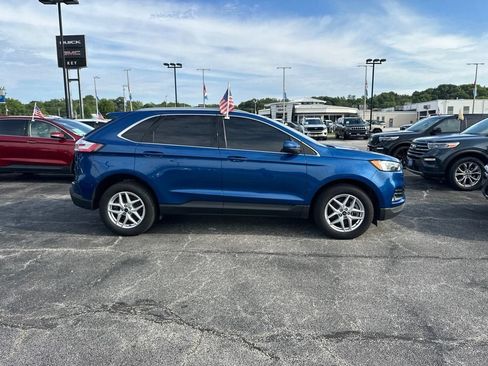 Used 2024 Ford Edge SEL w/ Convenience Package AWD/4WD image 4