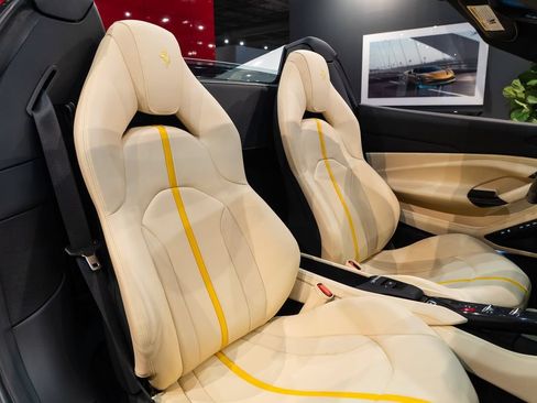 Certified 2023 Ferrari F8 Tributo RWD image 52