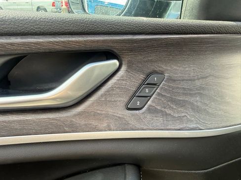 Certified 2023 Jeep Grand Cherokee L Limited AWD/4WD image 15