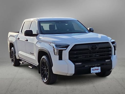 Used 2024 Toyota Tundra SR5 image 3