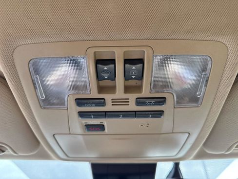 Used 2019 Toyota Highlander Limited Platinum AWD/4WD image 23