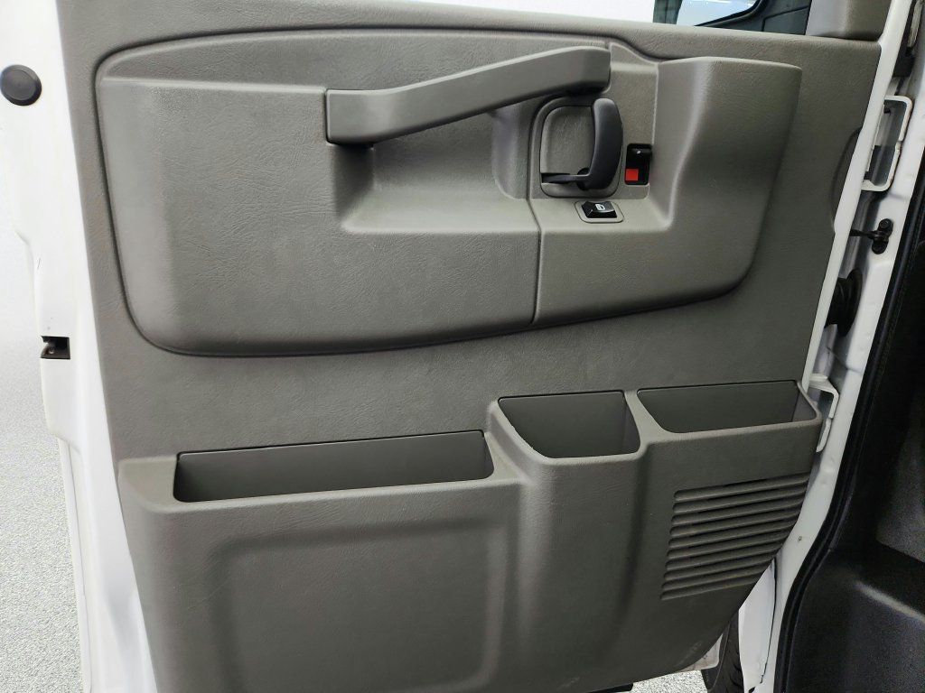 Used 2020 Chevrolet Express 2500 w/ Driver Convenience Package RWD image 16