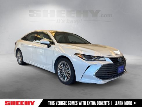 Used 2022 Toyota Avalon Limited w/ Advanced Safety Package image 1