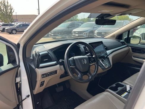 Used 2020 Honda Odyssey Elite image 24