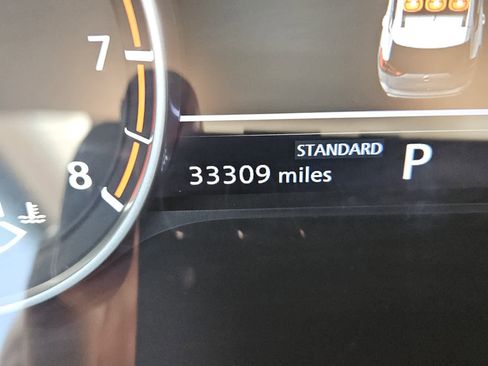 Used 2024 Nissan Rogue SV w/ SV Premium Package FWD image 15