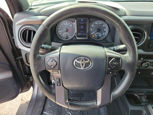 Used 2017 Toyota Tacoma TRD Sport w/ Tow Package RWD image 24