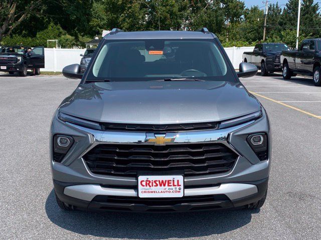 Used 2024 Chevrolet TrailBlazer LT w/ Convenience Package AWD/4WD image 8