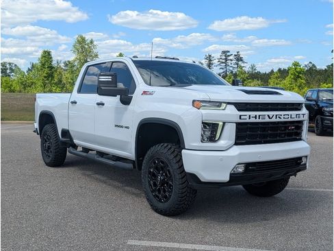 Used 2022 Chevrolet Silverado 3500 LTZ w/ LTZ Plus Package AWD/4WD image 12