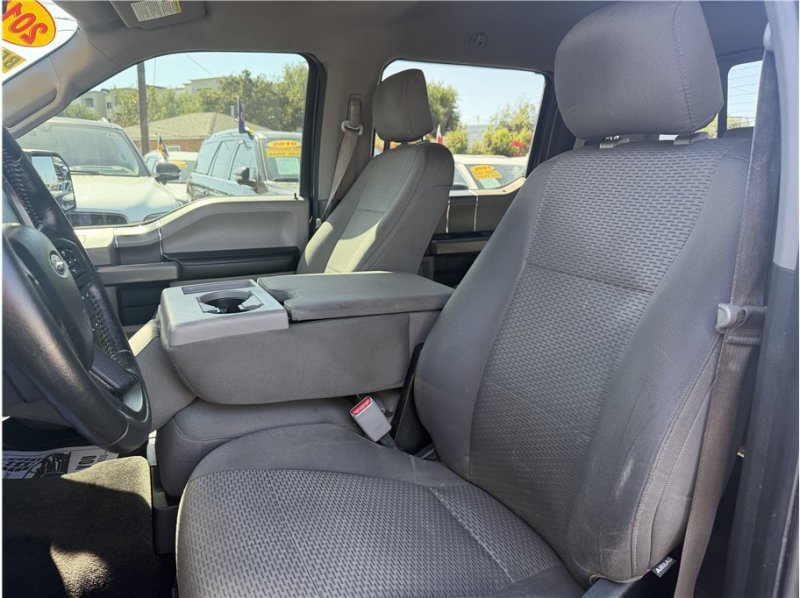 Used 2015 Ford F150 XLT w/ Equipment Group 302A Luxury AWD/4WD image 16