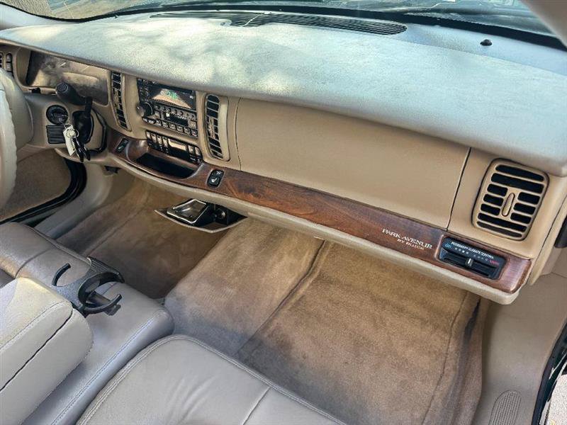 Used 1999 Buick Park Avenue w/ Prestige Opt Pkg FWD image 28