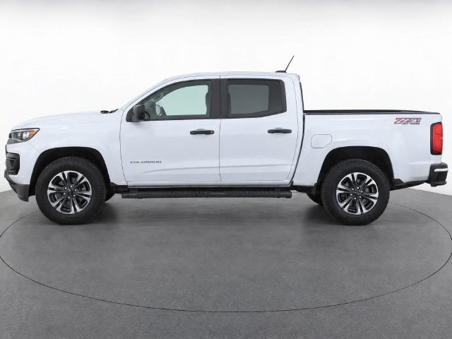 Used 2021 Chevrolet Colorado Z71 AWD/4WD image 4