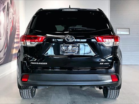 Used 2019 Toyota Highlander SE image 5