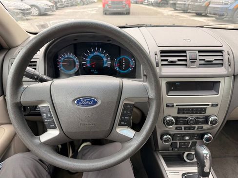Used 2011 Ford Fusion SE w/ 202A Rapid Spec Order Code FWD image 11