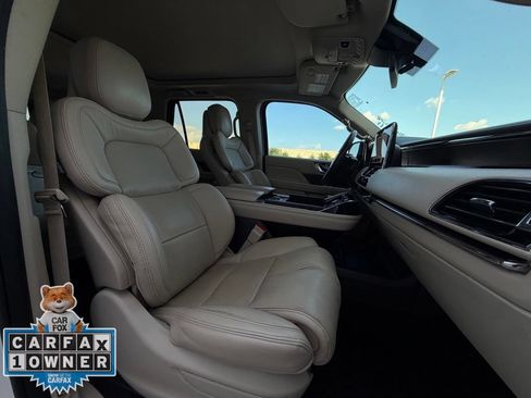 Used 2021 Lincoln Navigator L Reserve w/ Luxury Package RWD image 26