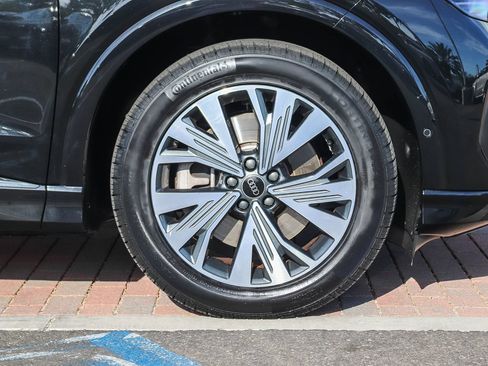 Certified 2023 Audi Q4 e-tron Premium w/ Premium Plus RWD image 10
