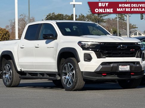 Used 2024 Chevrolet Colorado Z71 w/ Z71 Convenience Package 2 image 1