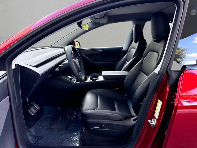 Used 2026 Tesla Model Y 2WD image 26