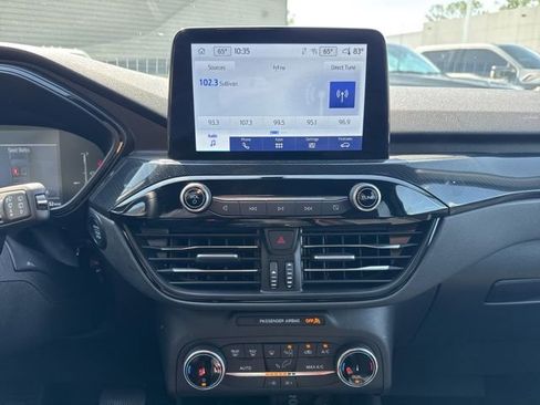 Used 2025 Ford Escape ST-Line FWD image 22